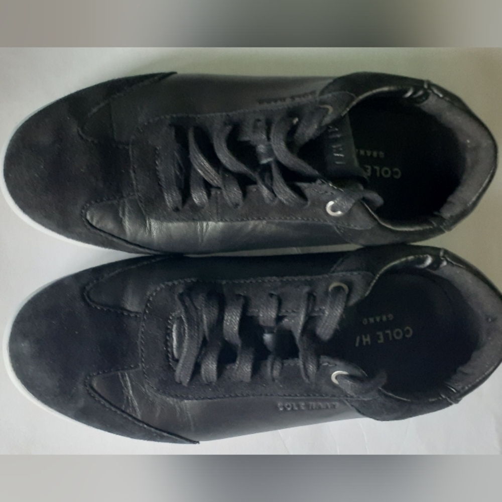 Cole Haan Black Sneakers. Excellent Condition. Size 7 B